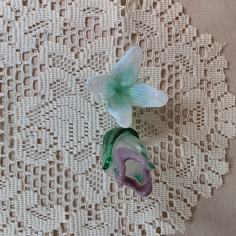 Vintage Handblown Art Glass Flowers Set Green & White Tulip And Purple Gradient - Picture 5 of 7